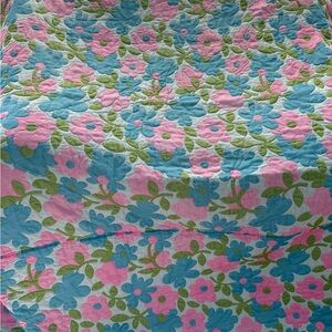 Vintage single bed cover